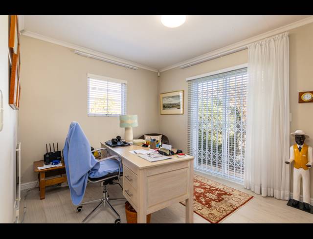 4 BEDROOM FREESTANDING FOR SALE IN SUNNINGDALE